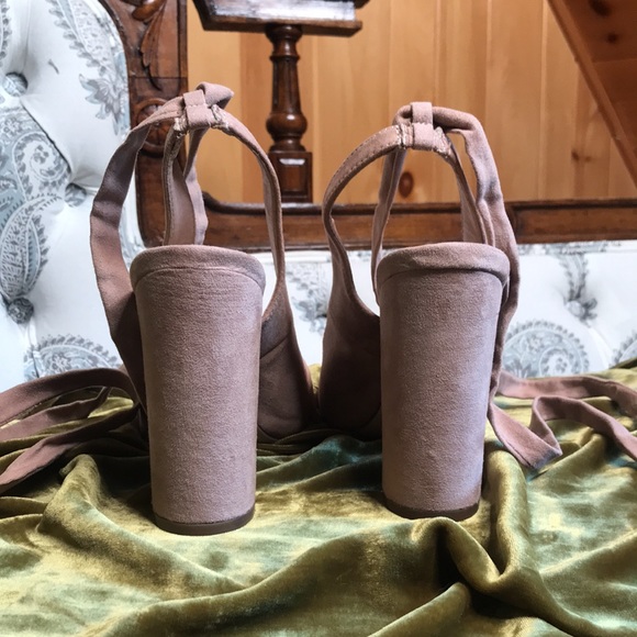 Lace-Up Nude Heels - Picture 3 of 9